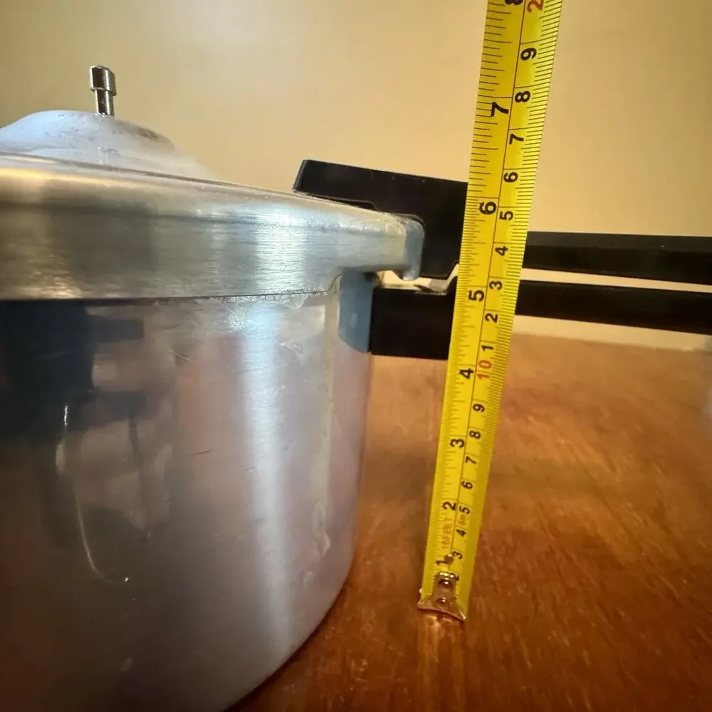 Presto 0121004 Vintage Pressure Cooker Canner 4 Qt Aluminum w/ Manuals